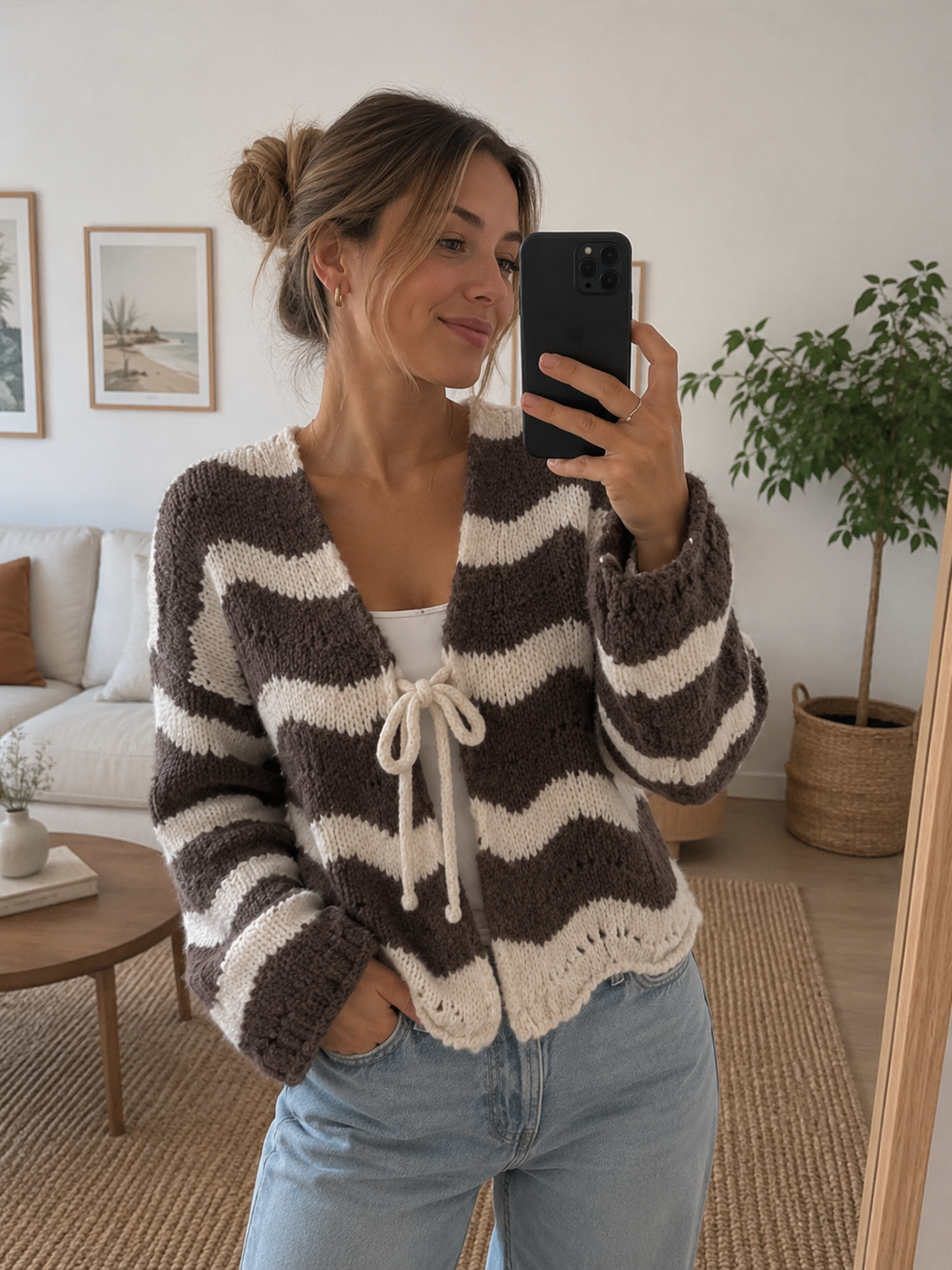 Strickjacke mit Schnüren