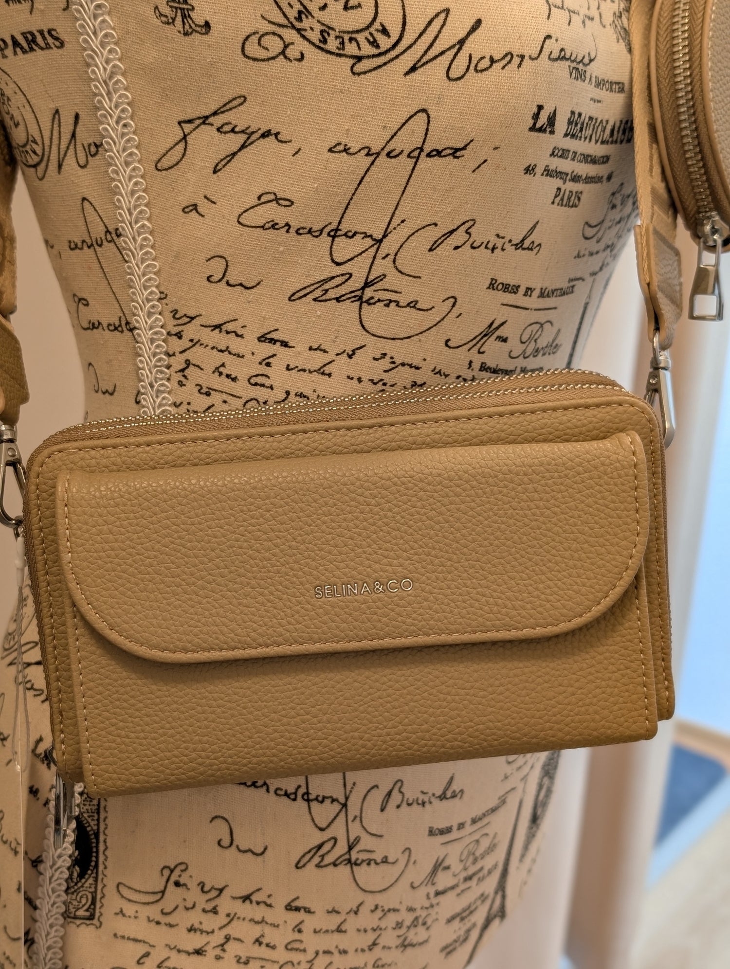 Schultertasche mit Portemonnaie