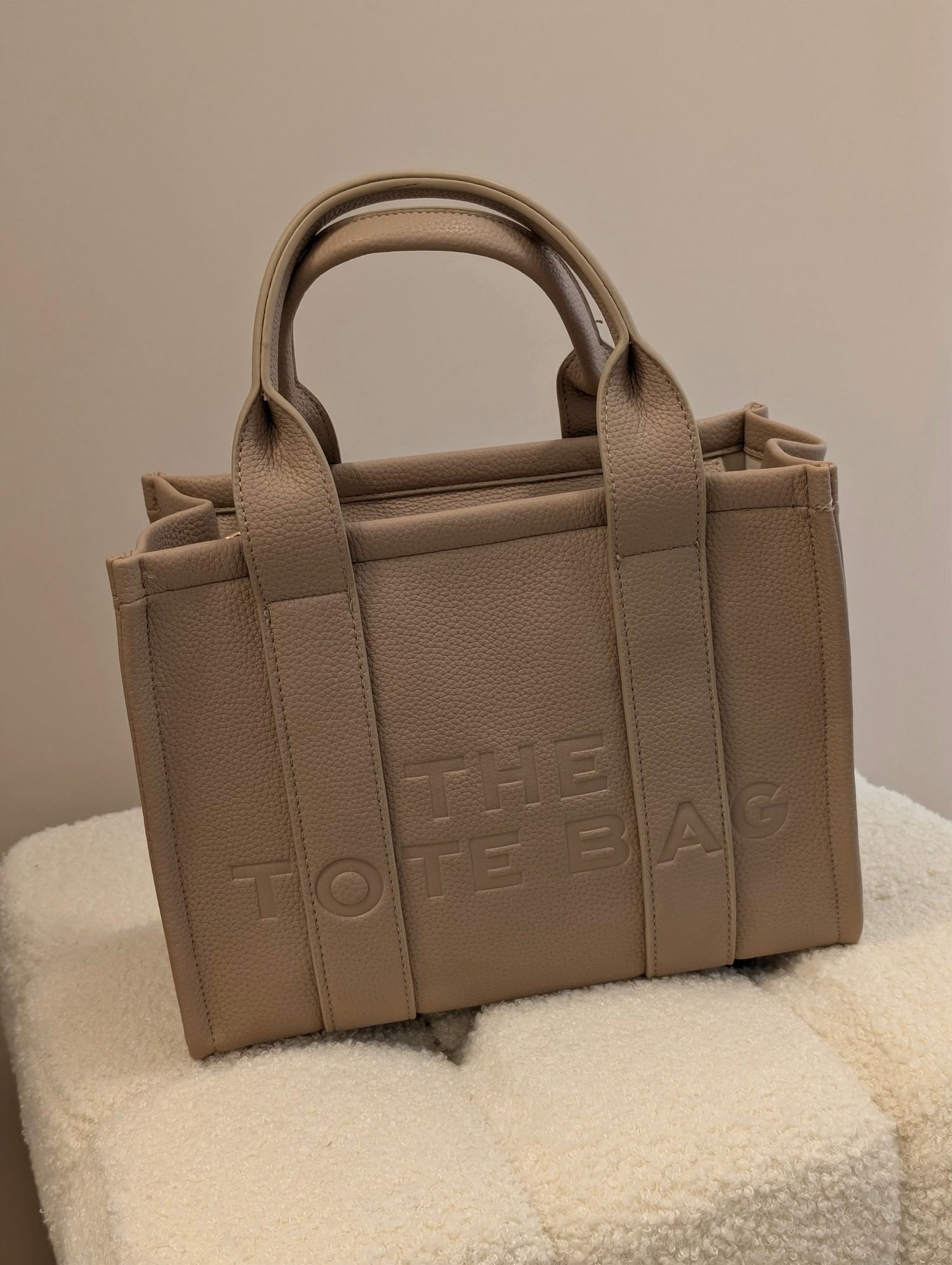 THE TOTE BAG